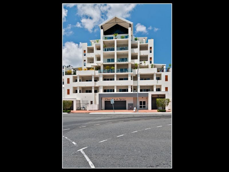 12/79 Spence Street, Aeroglen QLD 4870