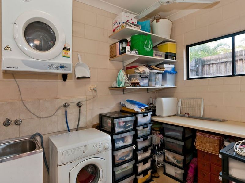 2 Greenford  Close, Brinsmead QLD 4870