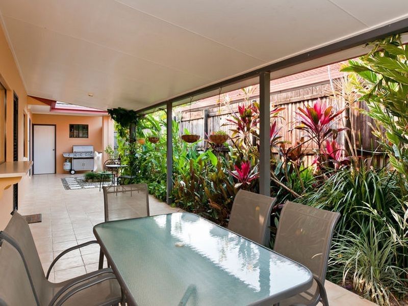 2 Greenford  Close, Brinsmead QLD 4870