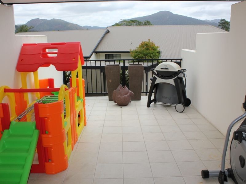 408/11 Charlekata Close, Freshwater QLD 4870