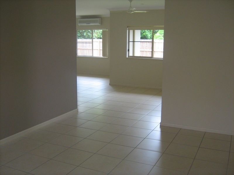 26 Cliffdale Street, Bentley Park QLD 4869