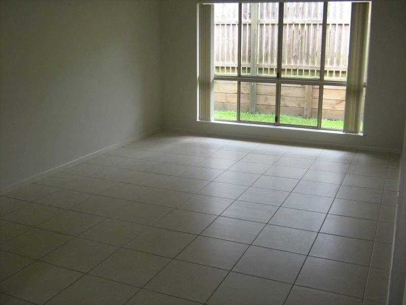 26 Cliffdale Street, Bentley Park QLD 4869