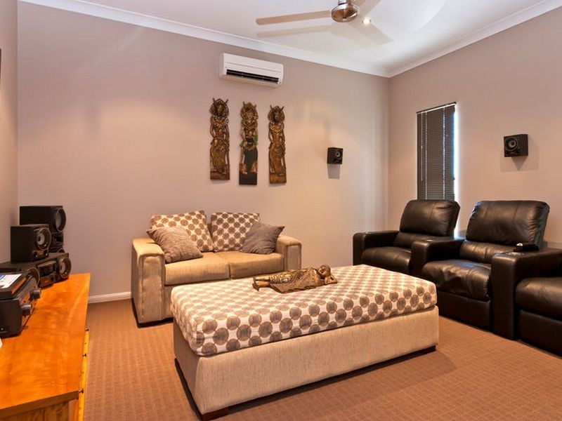 3 Savaii Close, Palm Cove QLD 4879