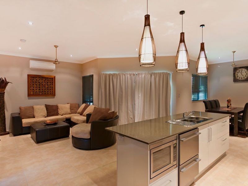 3 Savaii Close, Palm Cove QLD 4879