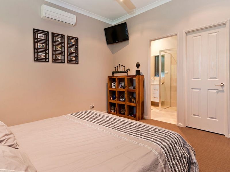 3 Savaii Close, Palm Cove QLD 4879