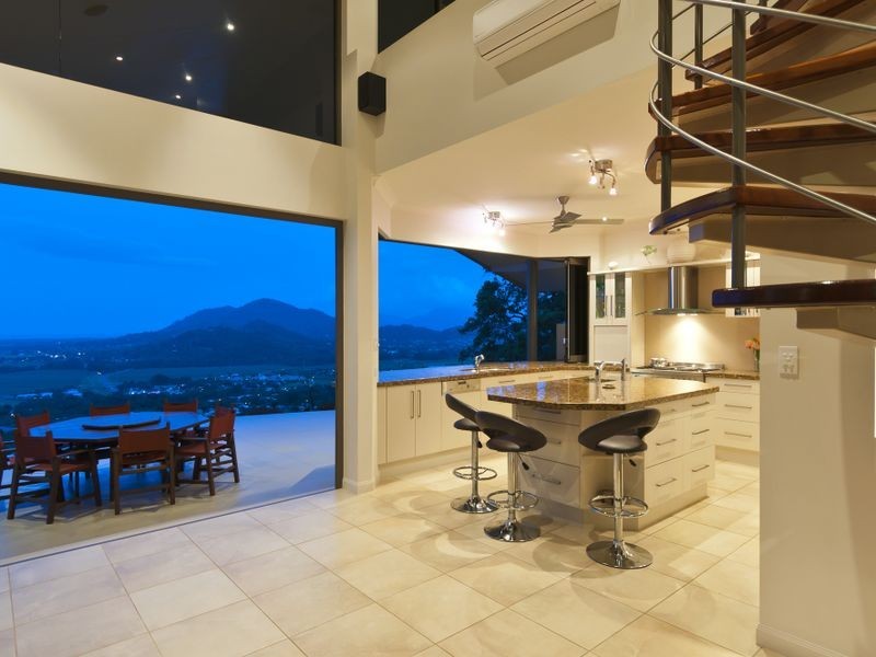 54 Buckinghamia Street, Redlynch QLD 4870