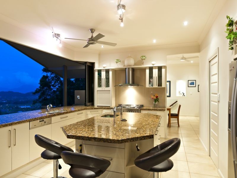 54 Buckinghamia Street, Redlynch QLD 4870