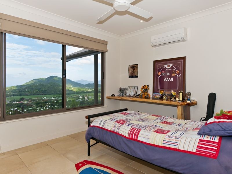 54 Buckinghamia Street, Redlynch QLD 4870