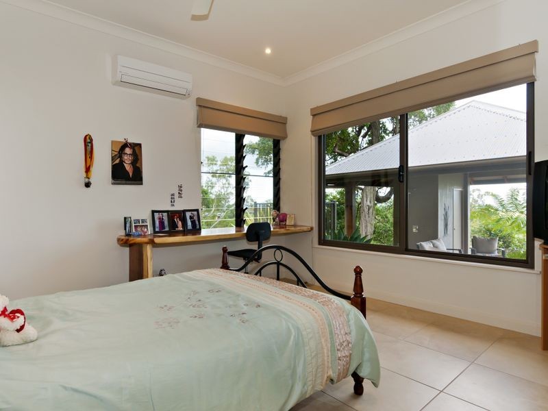 54 Buckinghamia Street, Redlynch QLD 4870
