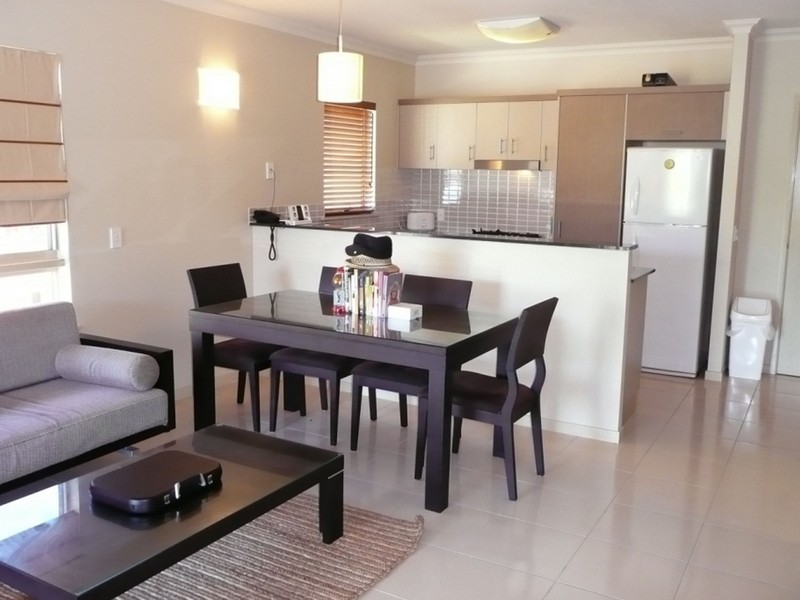 205/13 Mann Street, Westcourt QLD 4870