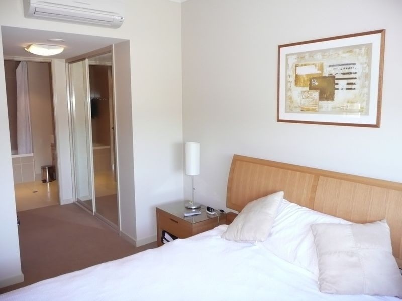 205/13 Mann Street, Westcourt QLD 4870