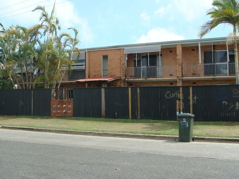 1/10 Curtin Street, Westcourt QLD 4870