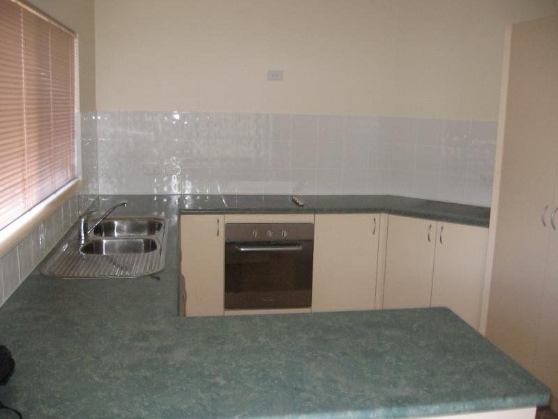 6 Wheatley Avenue, Bentley Park QLD 4869