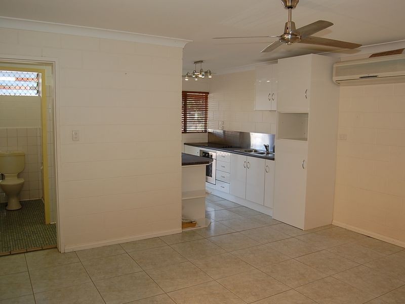 Westcourt QLD 4870