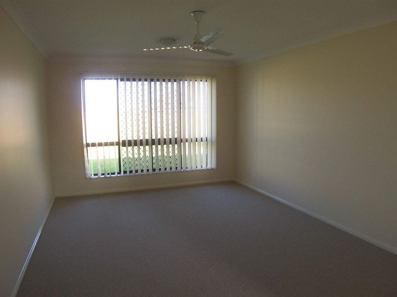 Bentley Park QLD 4869