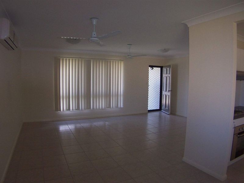 Bentley Park QLD 4869