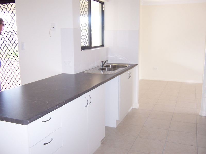 Bentley Park QLD 4869