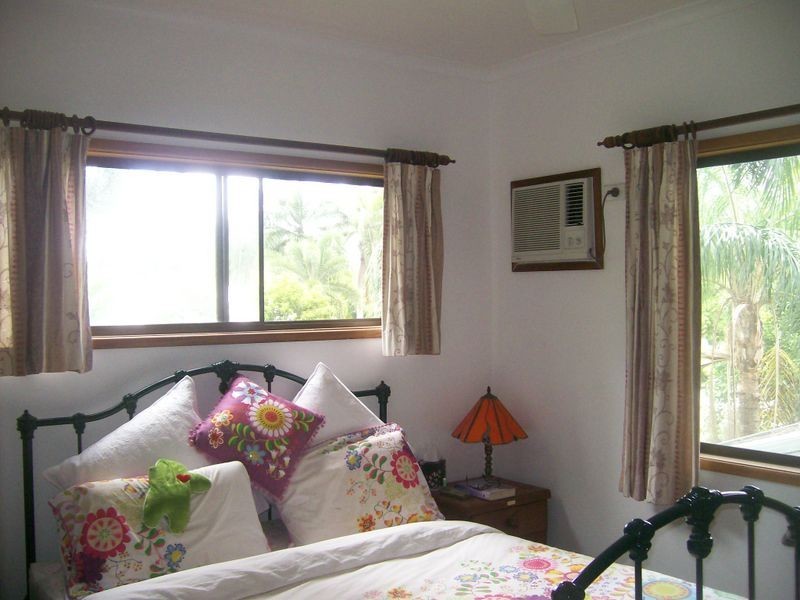 Aeroglen QLD 4870