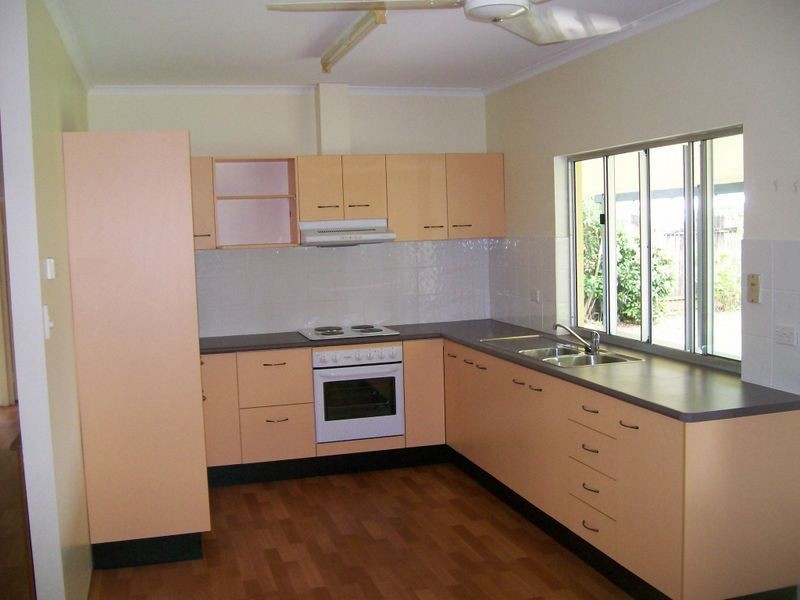 26 Mintaro Crescent, Woree QLD 4868