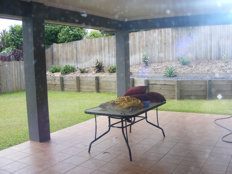 11 Abington Close, Redlynch QLD 4870