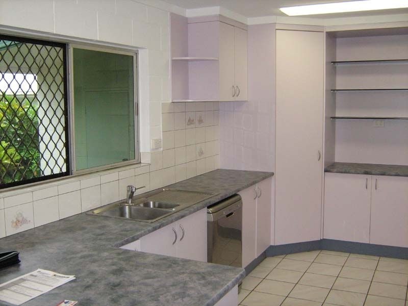 20 Panorama Street, Bayview Heights QLD 4868