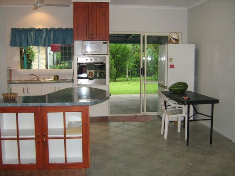 6 Wright Close, Edmonton QLD 4869