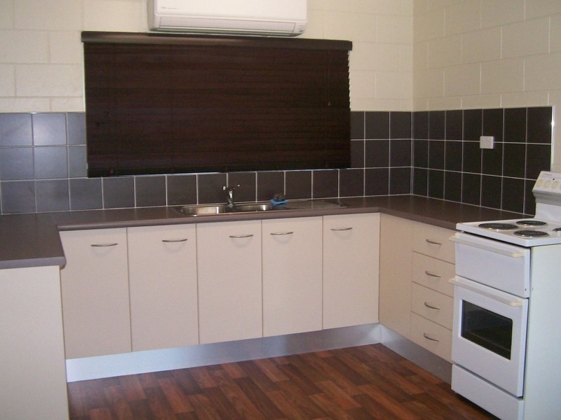 Manoora QLD 4870