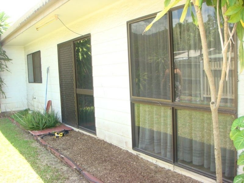 Mooroobool QLD 4870