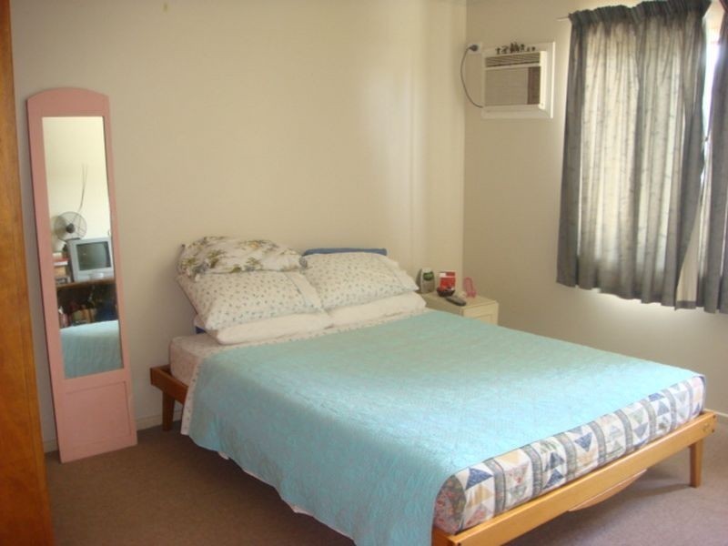 Mooroobool QLD 4870
