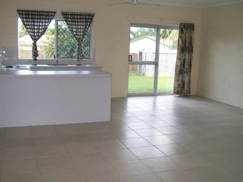 Bentley Park QLD 4869