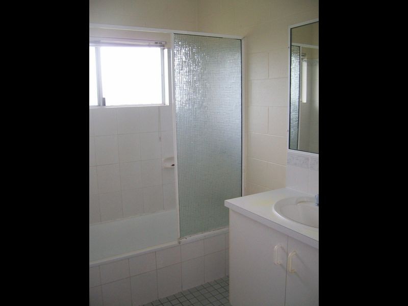 Bentley Park QLD 4869