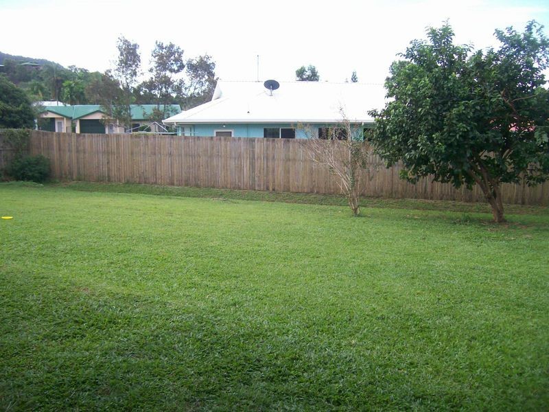 Bentley Park QLD 4869