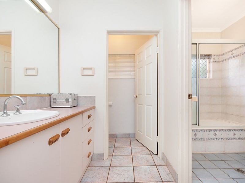 14 Ascendant Close, Bentley Park QLD 4869