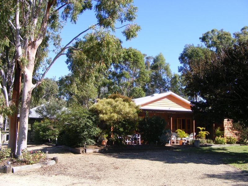 12 Lysdale Road, Wondai QLD 4606