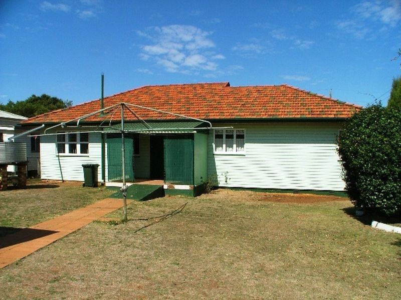 162 Doonkuna Street, Kingaroy QLD 4610