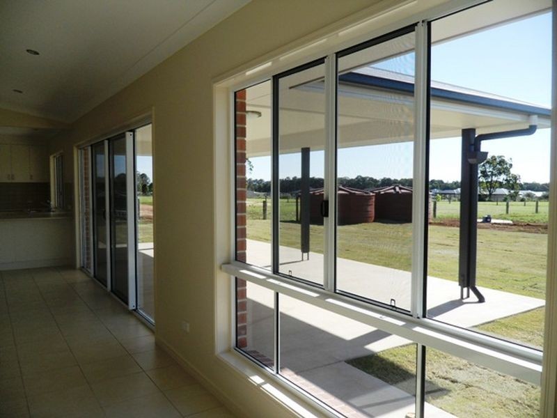 98-100 Rosella Parade, Kingaroy QLD 4610