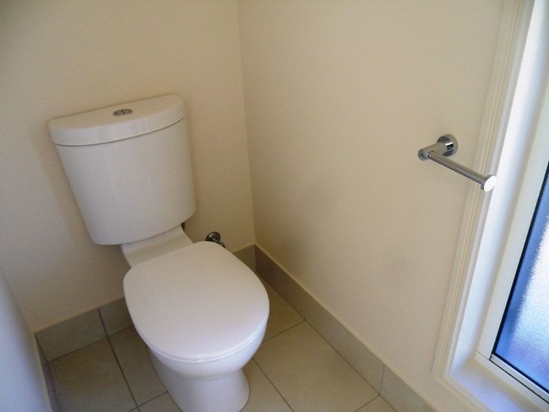 98-100 Rosella Parade, Kingaroy QLD 4610