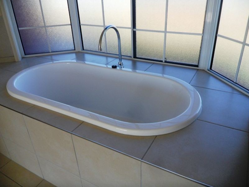 98-100 Rosella Parade, Kingaroy QLD 4610