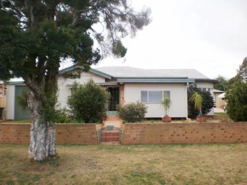140 Doonkuna Street, Kingaroy QLD 4610
