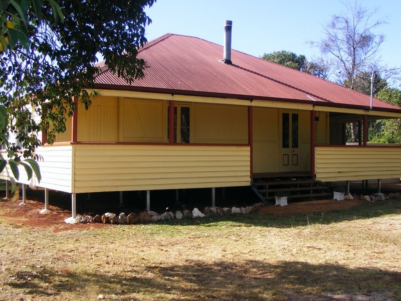 49 Count Street, Memerambi QLD 4610