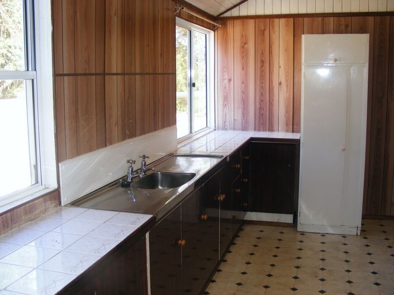 49 Count Street, Memerambi QLD 4610