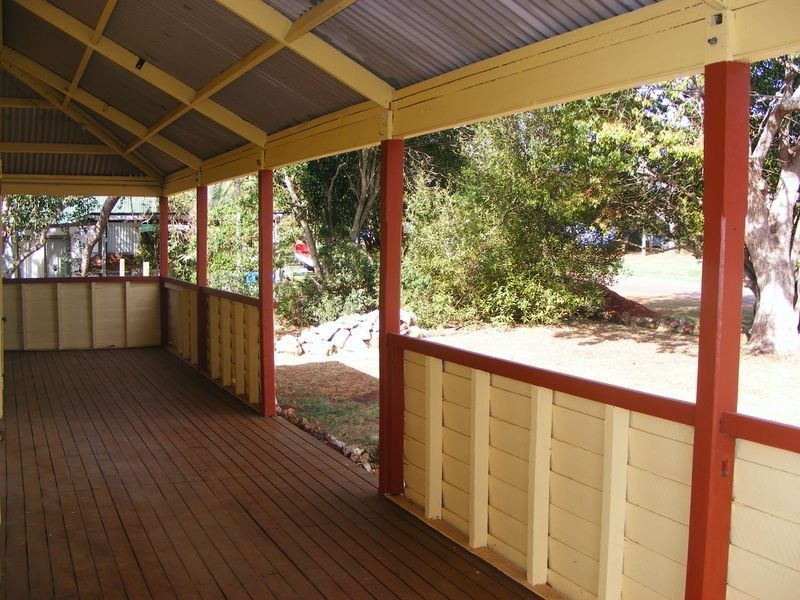 49 Count Street, Memerambi QLD 4610