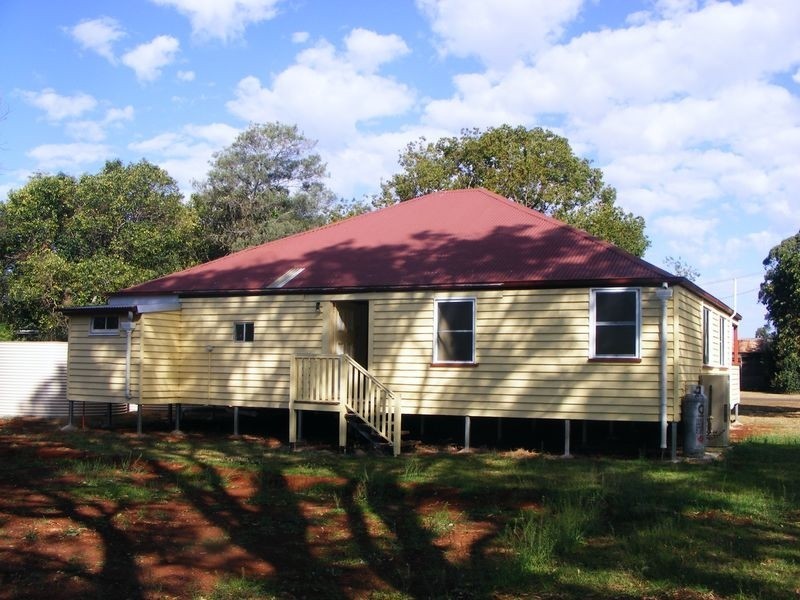 49 Count Street, Memerambi QLD 4610