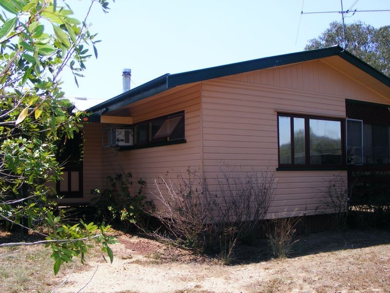 Wattle Camp QLD 4615