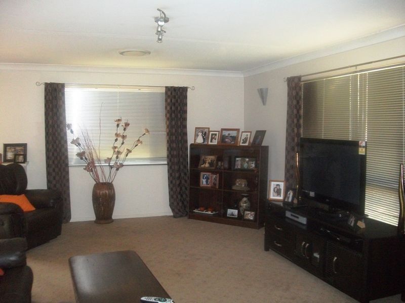 2 Carinya Street, Kingaroy QLD 4610