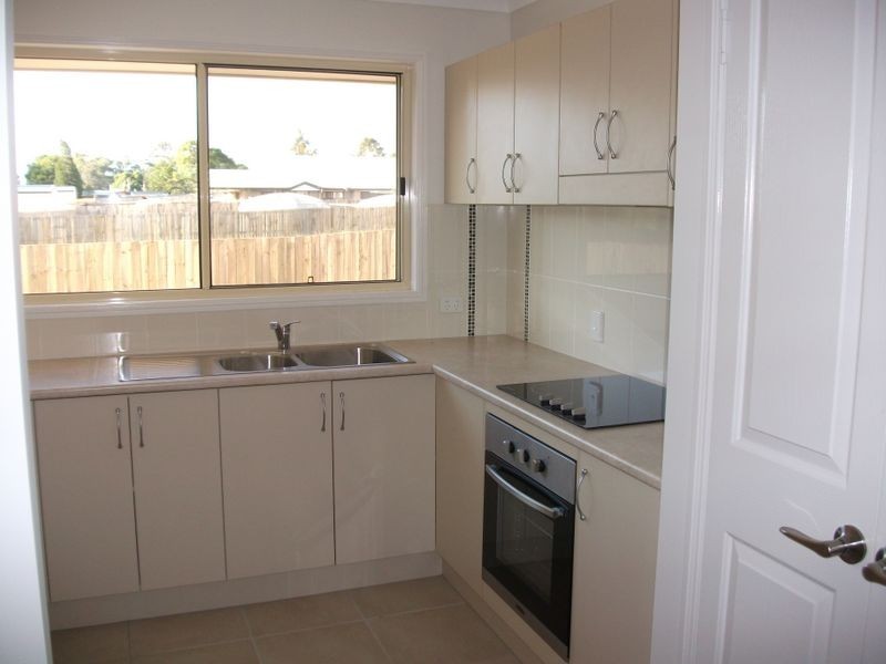 3/3 Hodge Street, Kingaroy QLD 4610