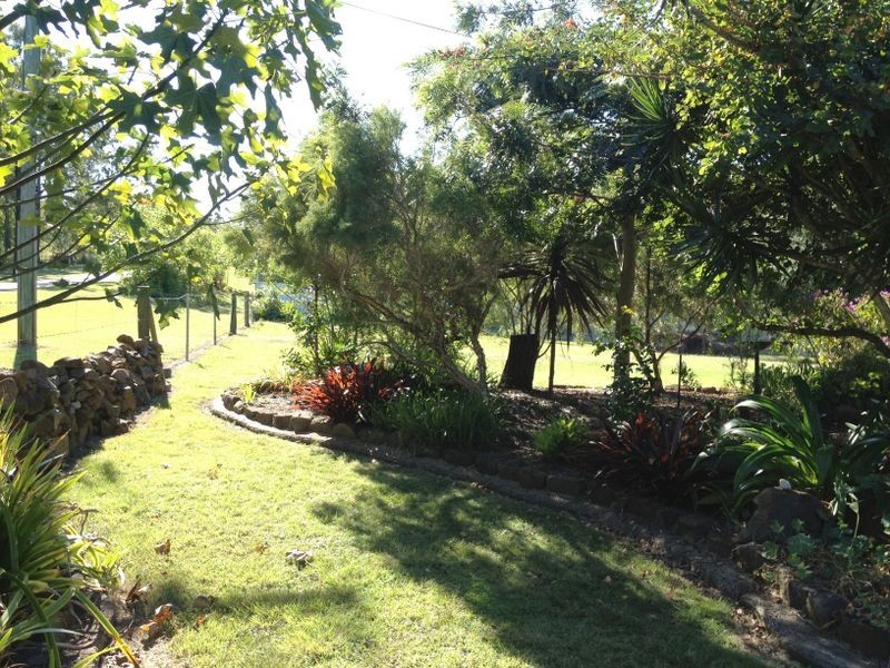 121 Lilian Avenue, Ellesmere QLD 4610