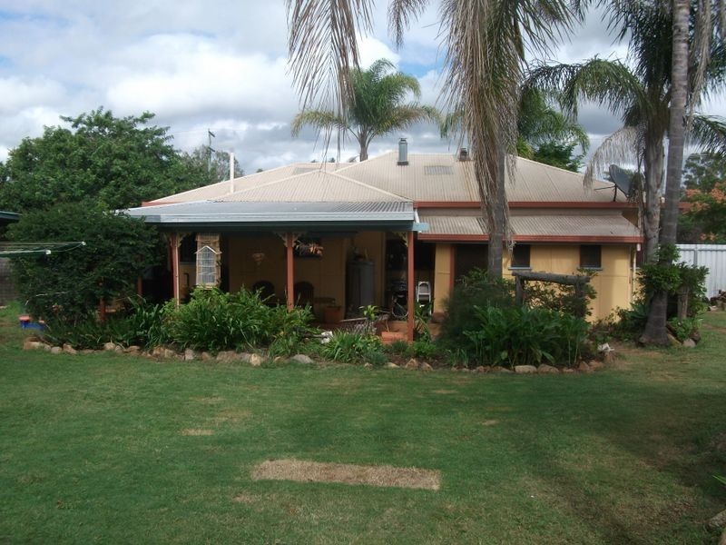 52 Carinya Street, Kingaroy QLD 4610