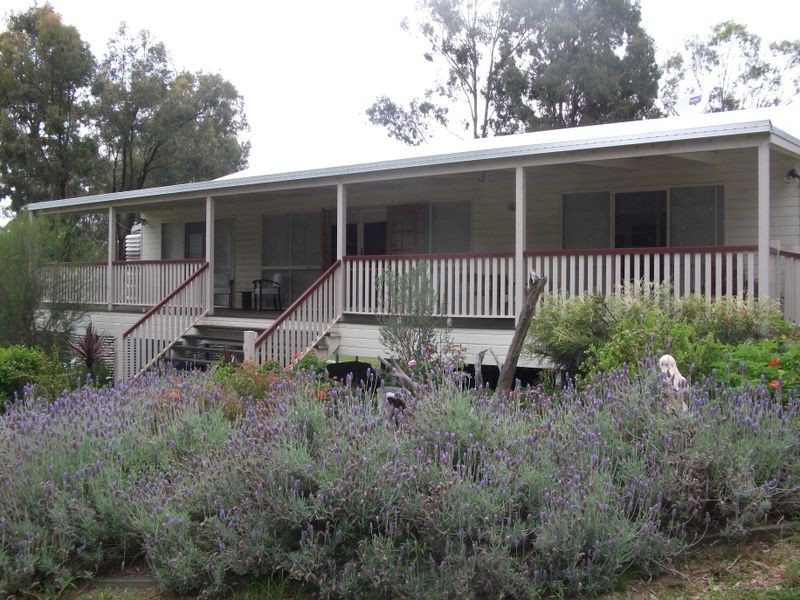 24 McConnells Road, Maidenwell QLD 4615