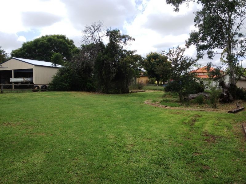 10 Gooyong Street, Kingaroy QLD 4610